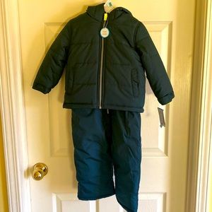 NWT Carter’s 2 piece alligator snowsuit - 2T